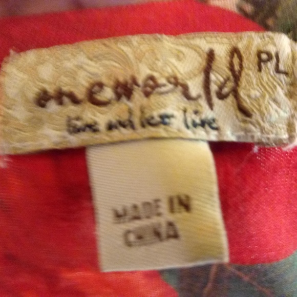 Blouse - Picture 2 of 4